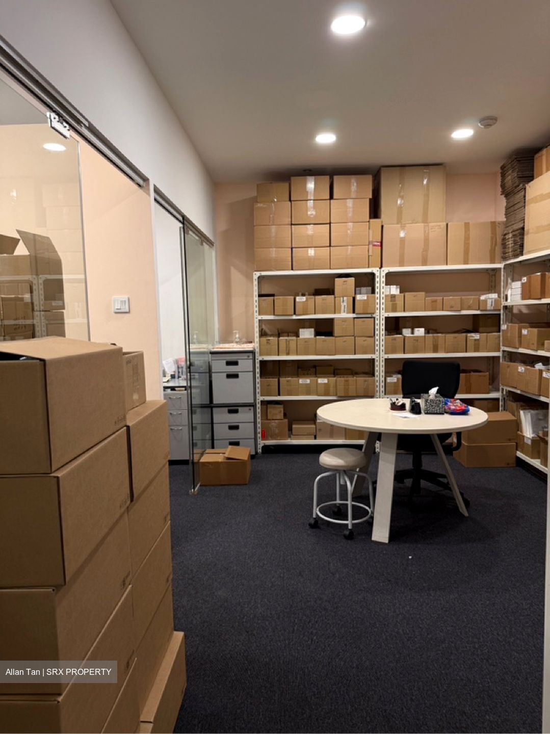 Manhattan House (D3), Office #621648511